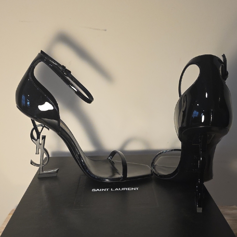 Saint Laurent Glossy Black Heels with Logo Detail